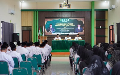 MAN 2 Gresik Selenggarakan Pembinaan Guru Dan Pegawai di Aula MANDALA MAN 2 Gresik